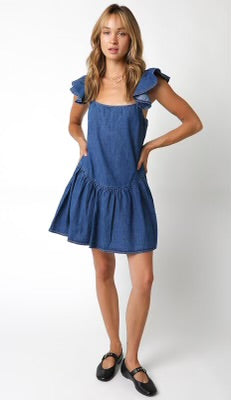 montana denim dress I'm Obsessed With Jasmine Roth's Denim Dress, So I Found the Exact One